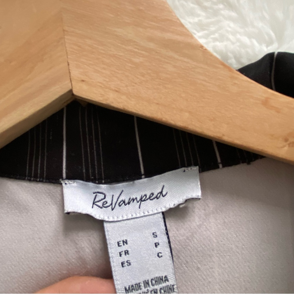 REVAMPED | Pinstripe matching blazer and short set - Picture 6 of 6